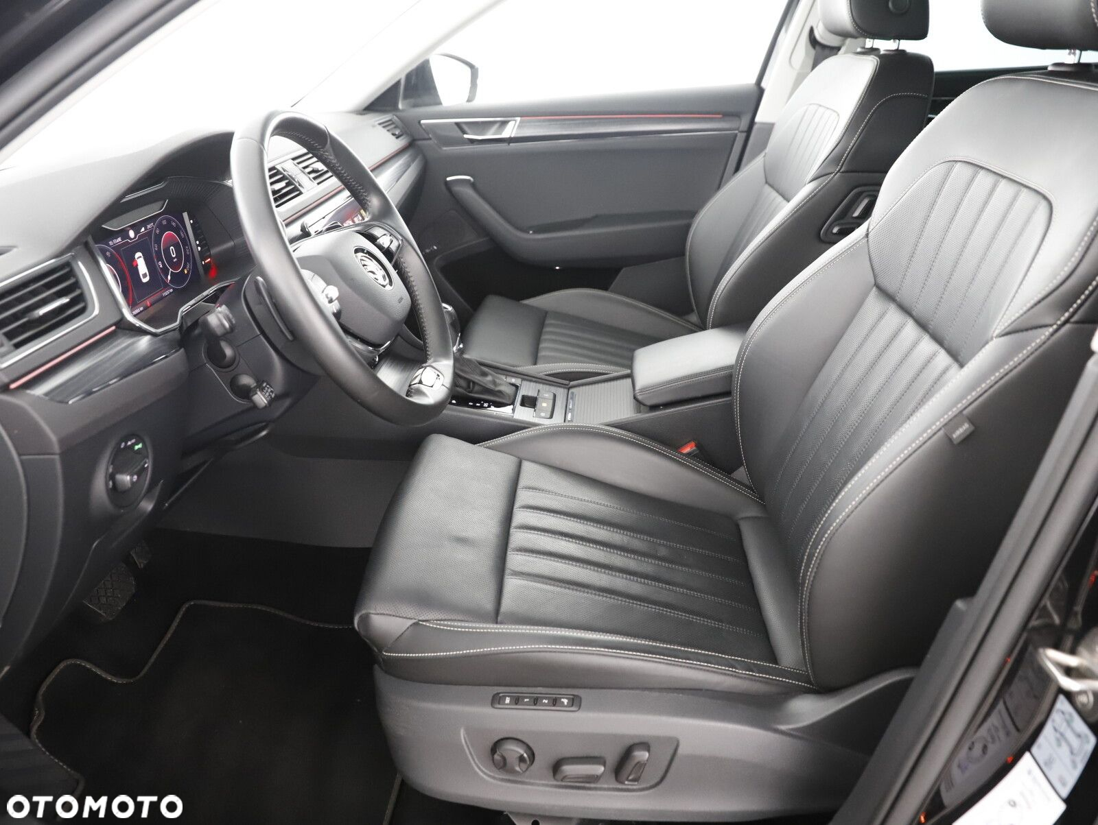 Skoda Superb 2.0 TDI SCR 4x4 Style DSG - 9