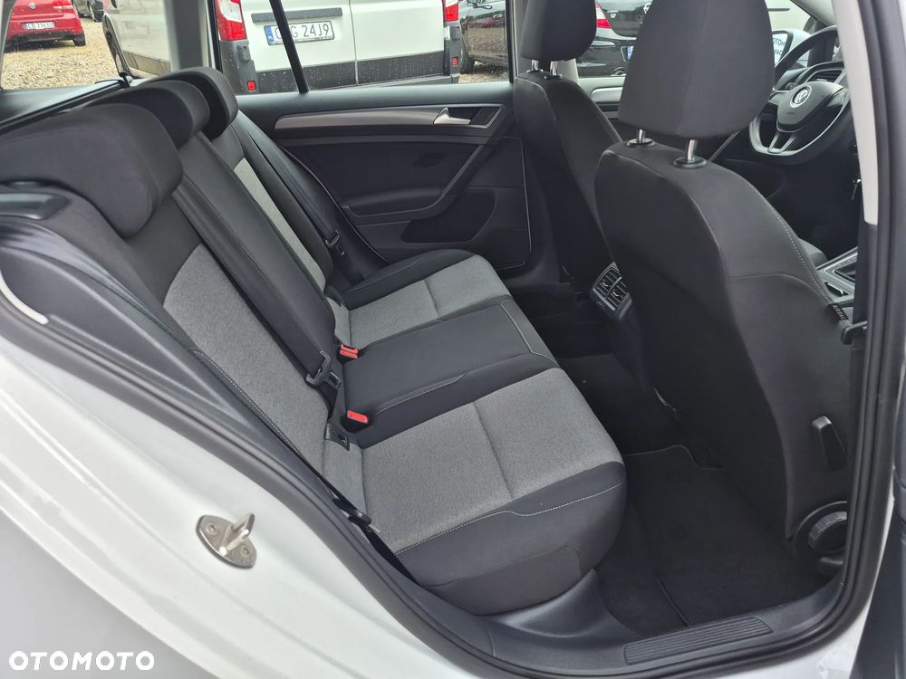 Volkswagen Golf 1.6 TDI BMT Highline - 19