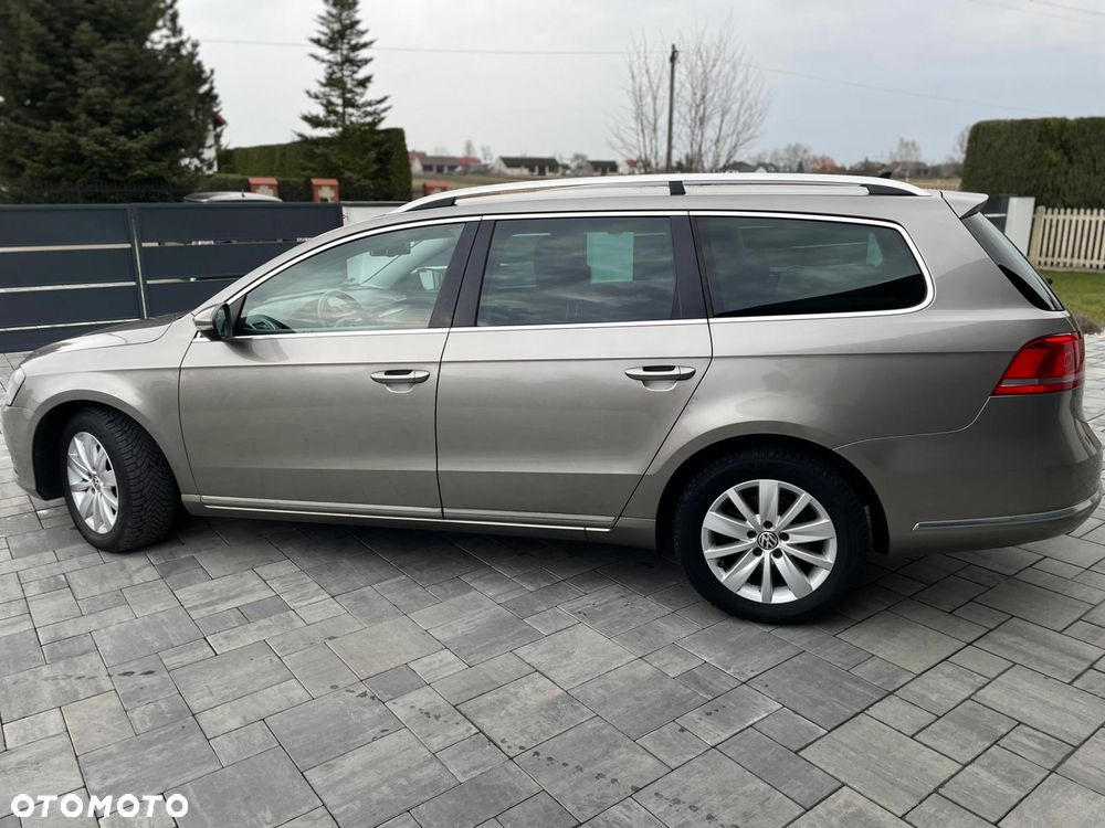 Volkswagen Passat 2.0 TDI BlueMotion Technology Highline - 16