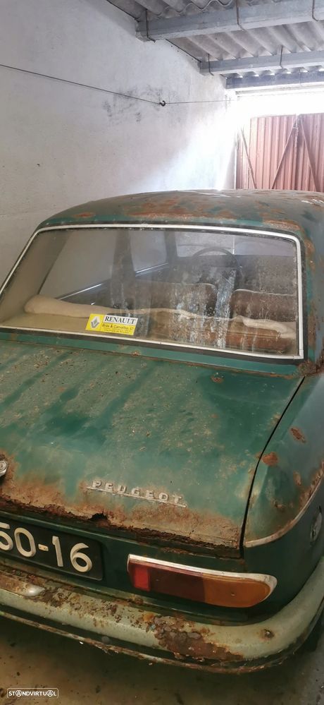 Peugeot 204 - 6