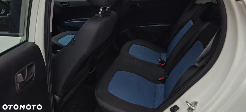 Hyundai i10 1.0 BlueDrive Comfort - 13