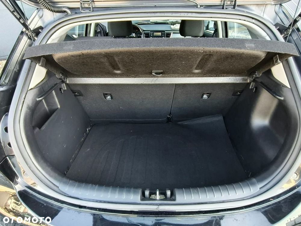 Kia Rio - 19