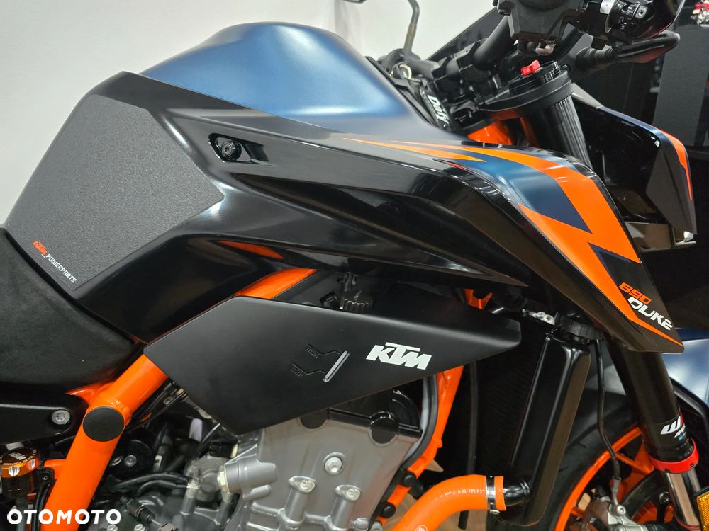 KTM Duke - 32