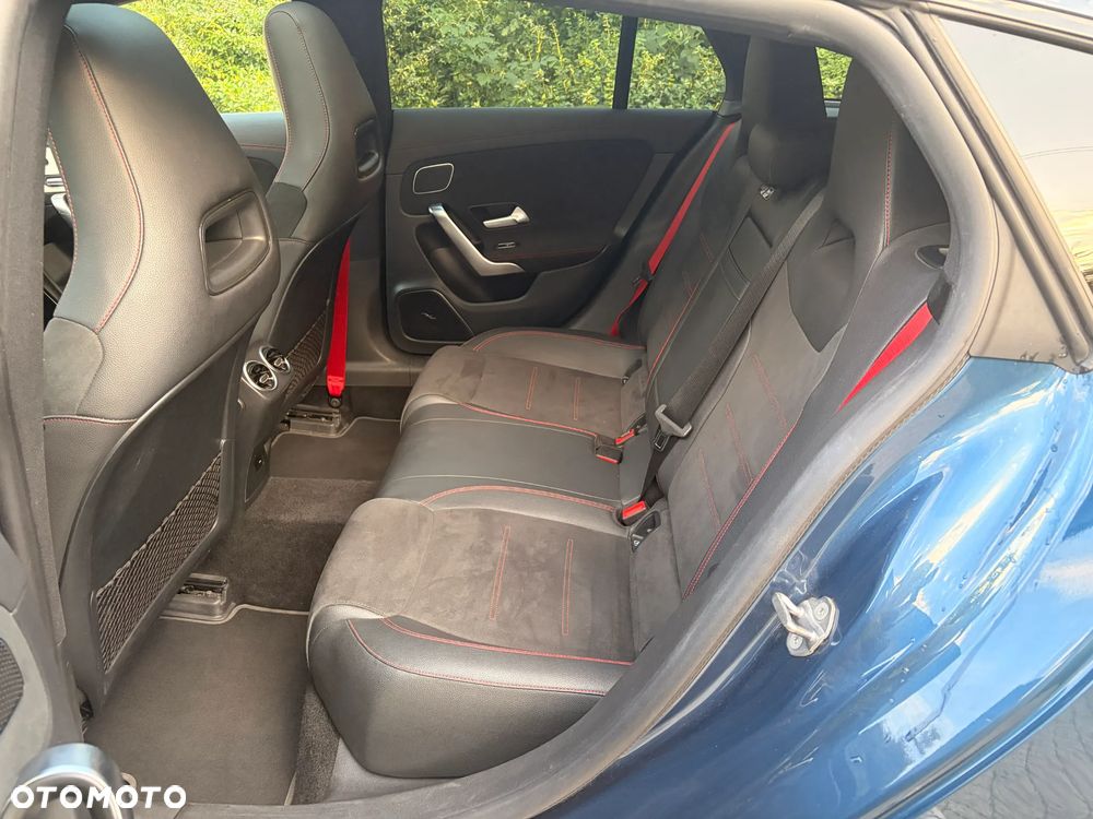 Mercedes-Benz CLA AMG 35 4-Matic 7G-DCT - 18