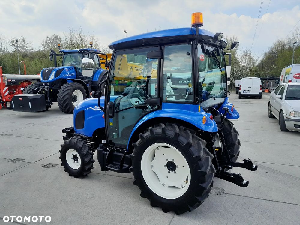 New Holland Boomer 35 - 3