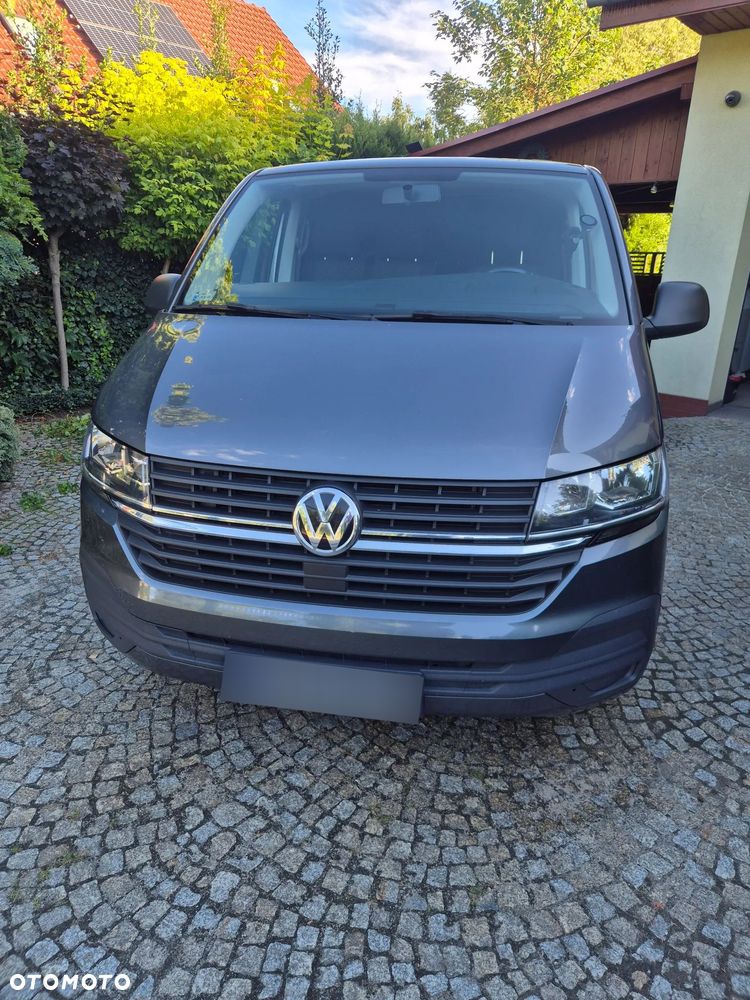 Volkswagen Caravelle - 1
