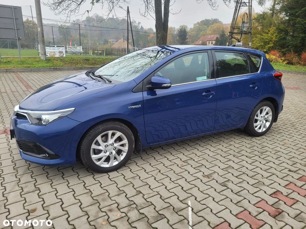 Toyota Auris 2018 photo 3