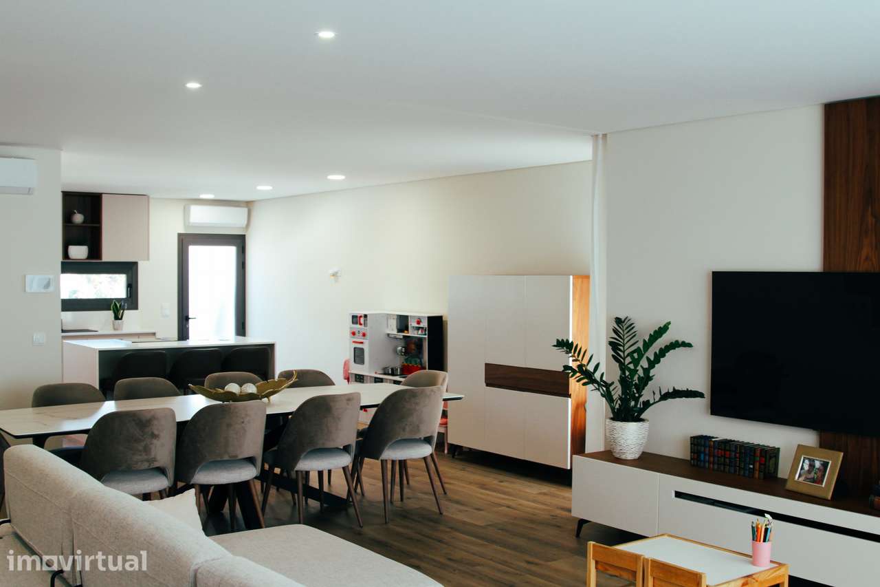 Moradia Exclusiva com Piscina- Pronta a Habitar - Grande imagem: 5/20