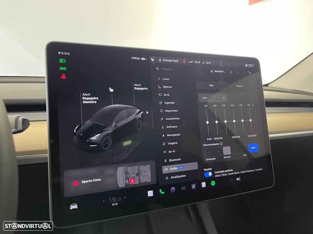 Tesla Model Y Long Range Dual Motor AWD - 23