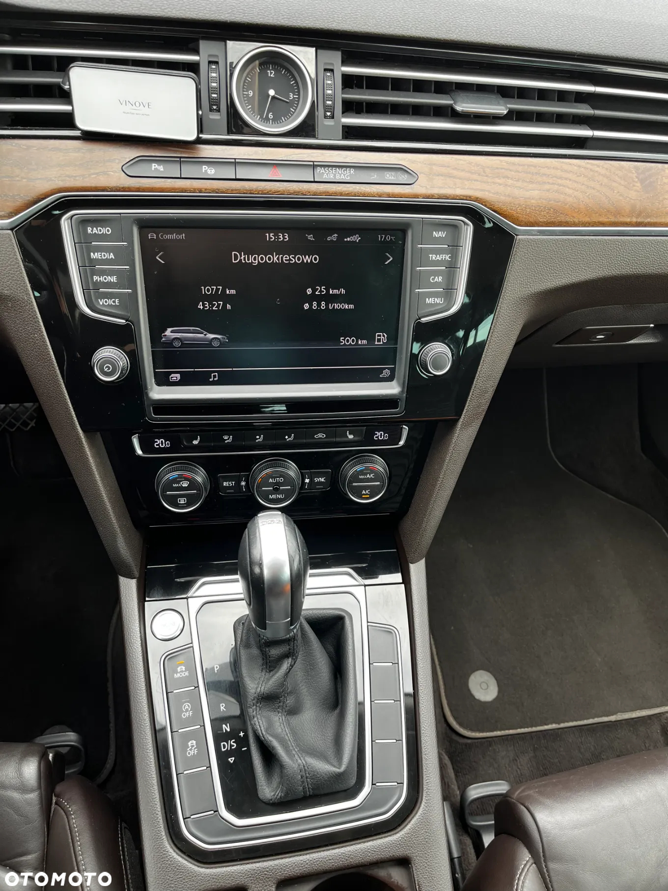 Volkswagen Passat - 12