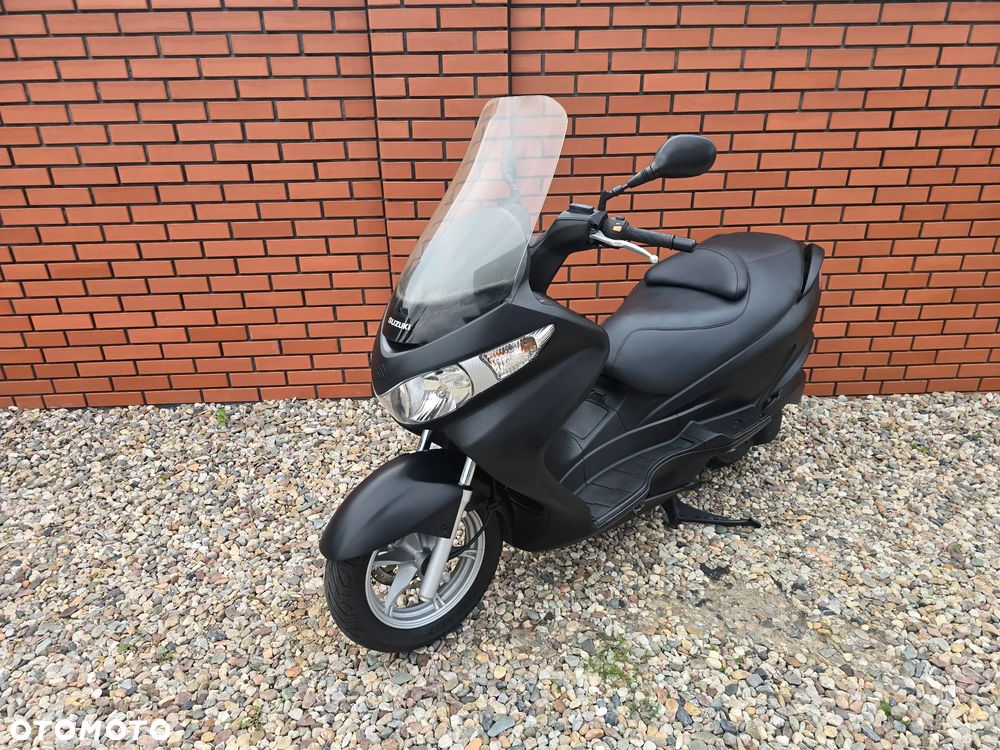 Suzuki Burgman - 1