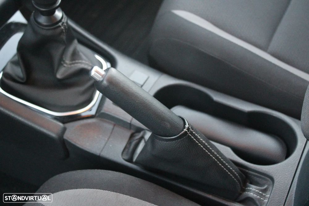 Toyota Auris 1.4 D-4D Comfort - 39