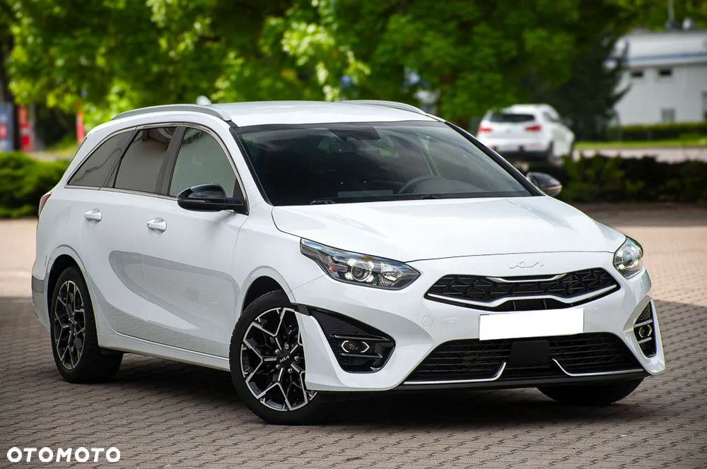 Kia Ceed 1.6 CRDi mHEV GT-Line DCT - 2