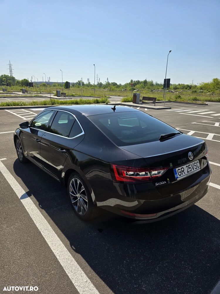 Skoda Superb 2.0 TDI DSG Active - 4