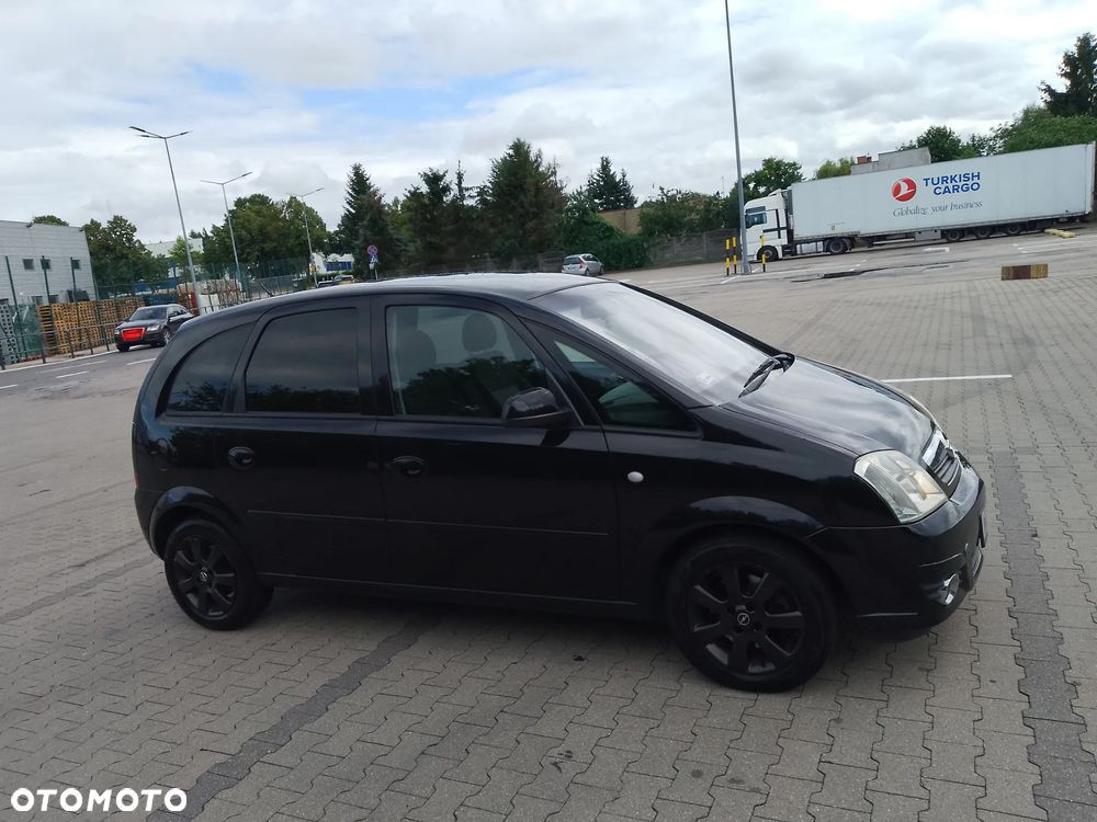 Opel Meriva 1.8 Enjoy - 25