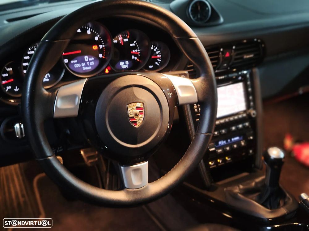Porsche 911 (997) Carrera 4 S - 30