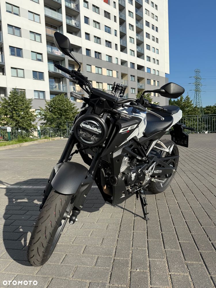 Honda CB - 8