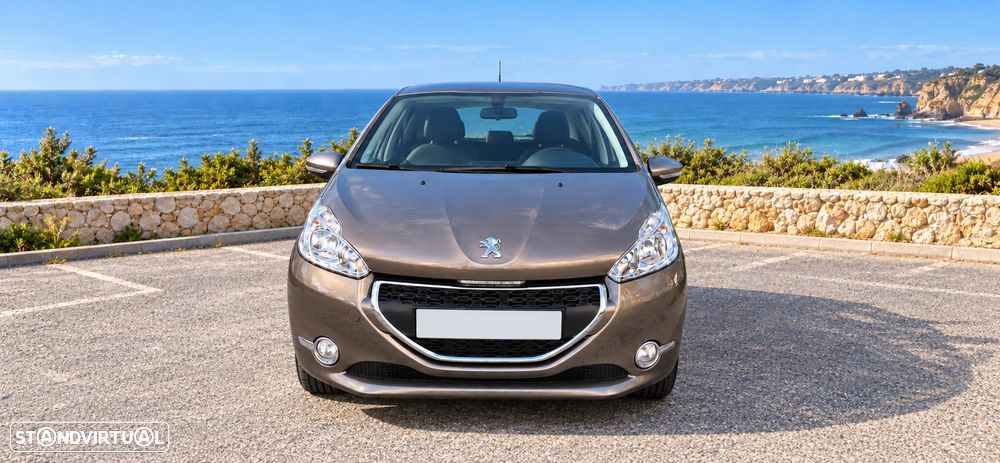 Peugeot 208 1.4 HDi - 2