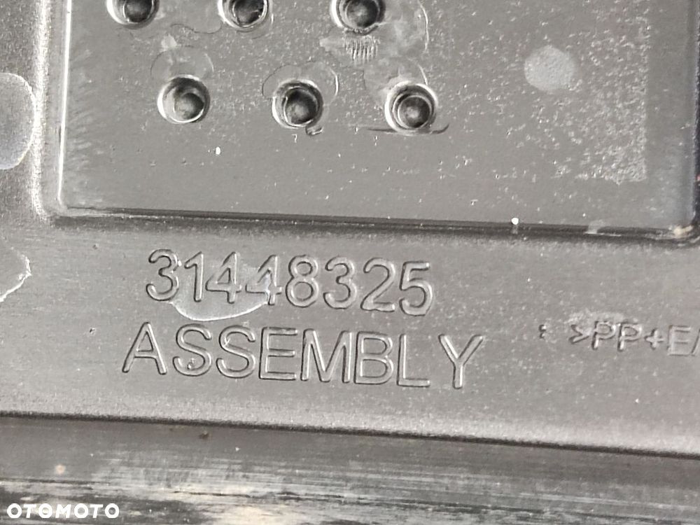 VOLVO XC40 17-21r Listwa Błotnika Przód Prawy i Lewy - 5