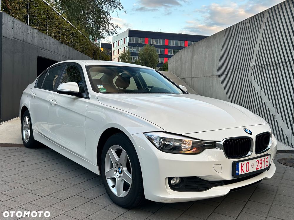 BMW Seria 3 316i - 7