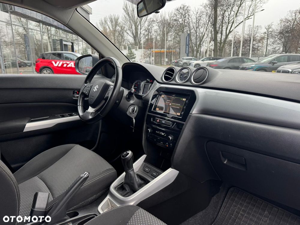 Suzuki Vitara 1.6 Premium 2WD - 8