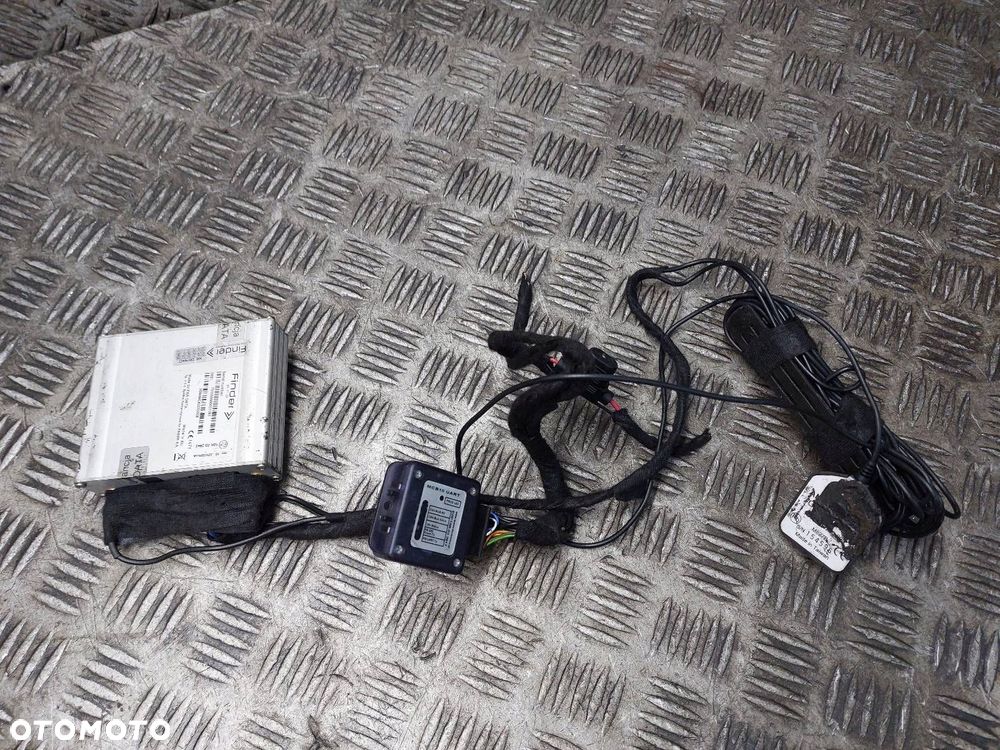 SYSTEM LOKALIZACJI GPS VOLKSWAGEN PASSAT B8 LIFT FINDER PRO - 6