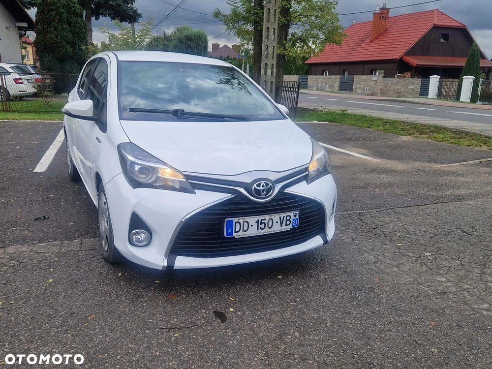 Toyota Yaris Hybrid 1.5 VVT-i - 3