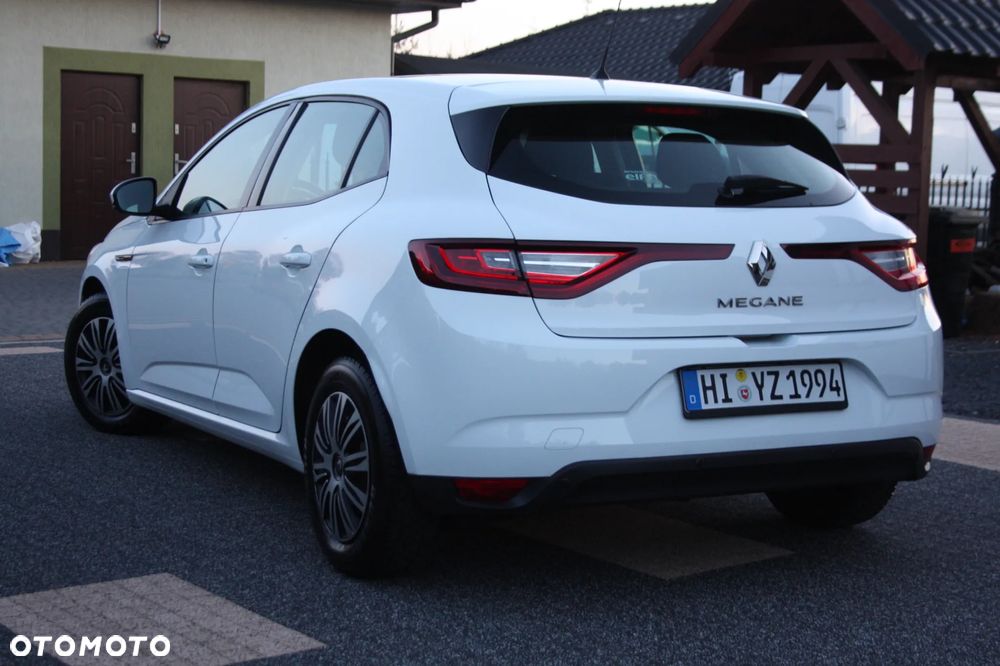 Renault Megane ENERGY TCe 100 LIMITED - 17