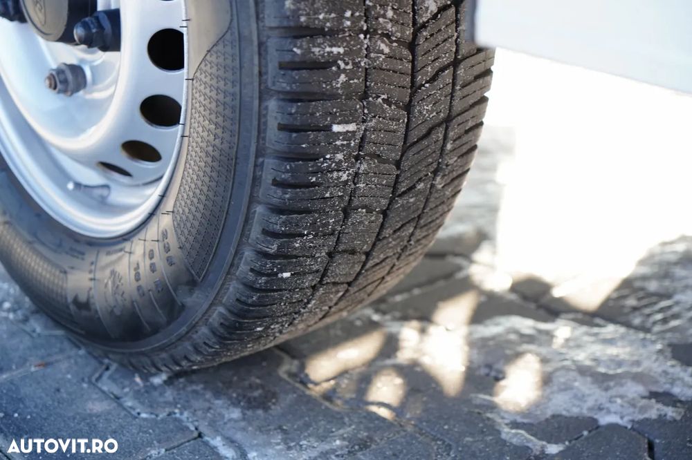 Ford TRANSIT 350 / PLATFORMĂ / MANUALĂ / 3 LOCURI / MASĂ NETĂ 3500 KG / - 18