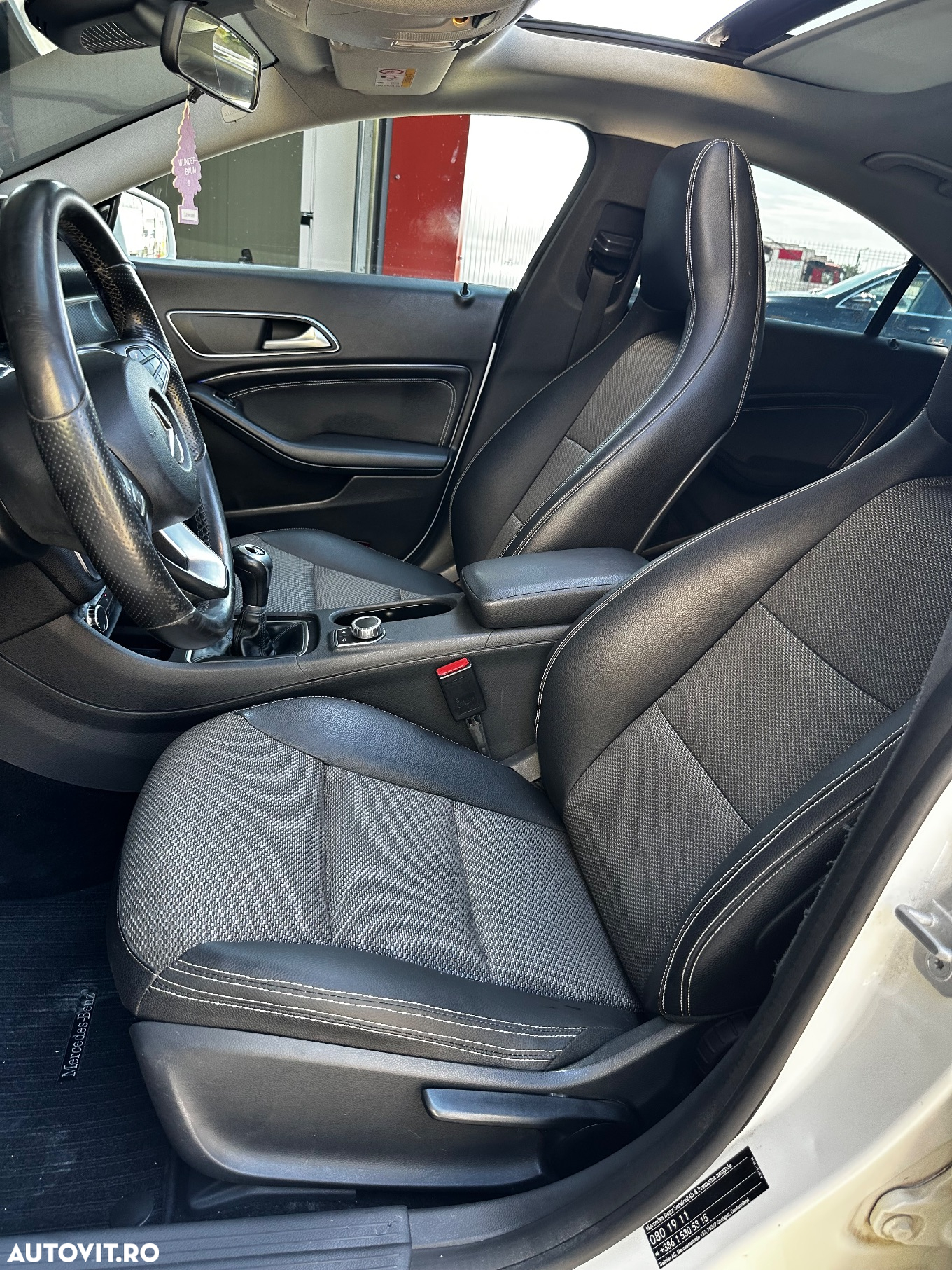 Mercedes-Benz CLA 200 d - 12