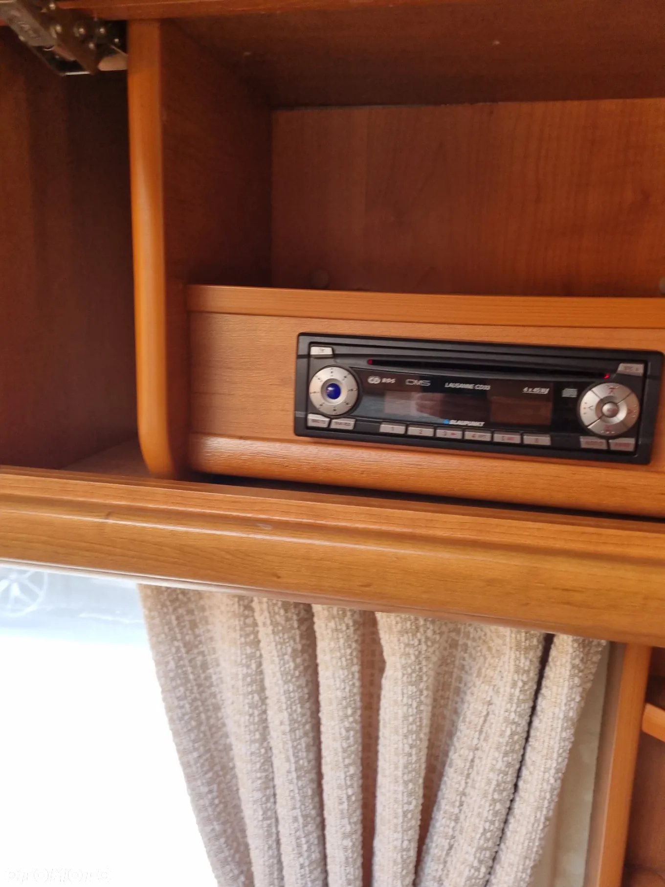 SWIFT Cameo Bessacarr 495 SL - 17