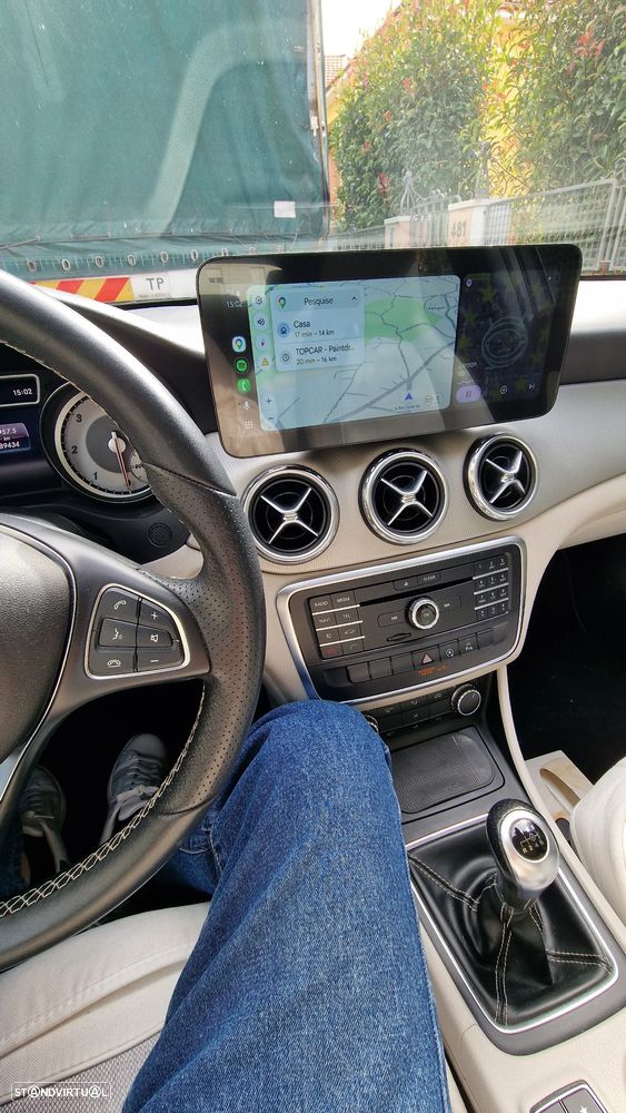Mercedes-Benz GLA 180 d Urban - 3