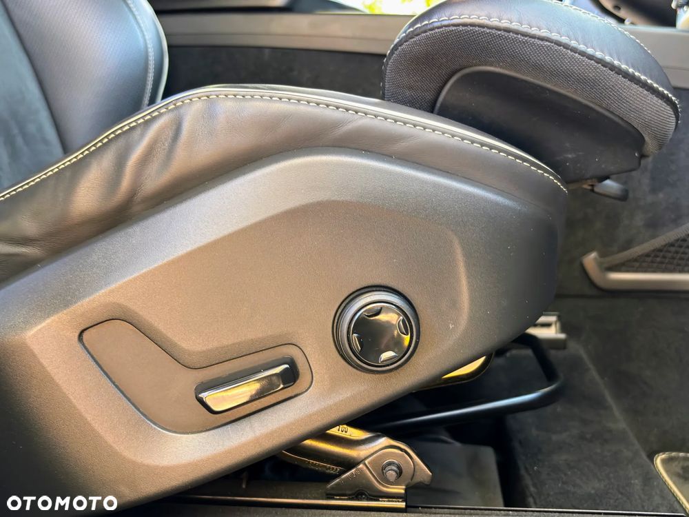 Volvo XC 60 D3 R-Design - 30