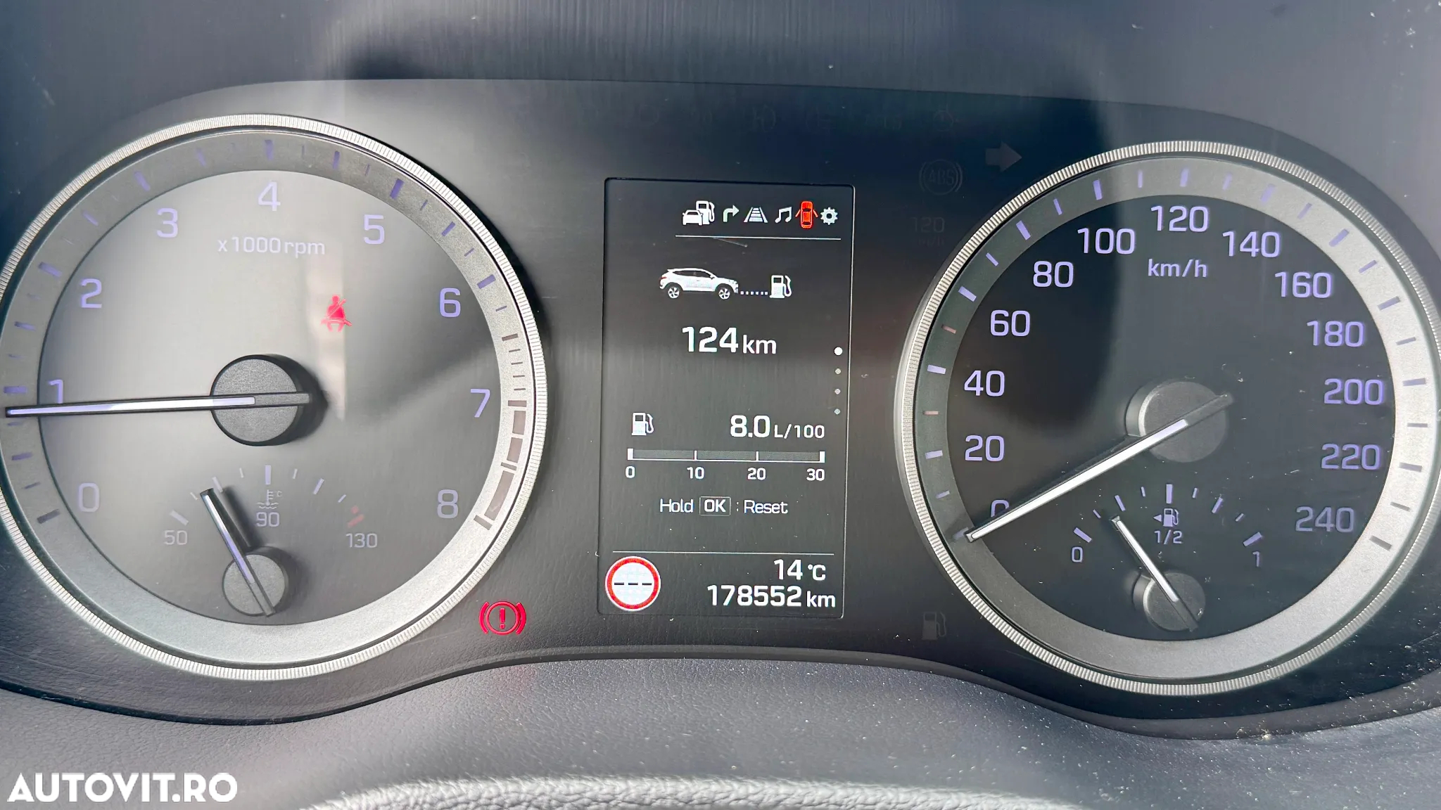 Hyundai Tucson 1.6 GDI 2WD Pure - 14
