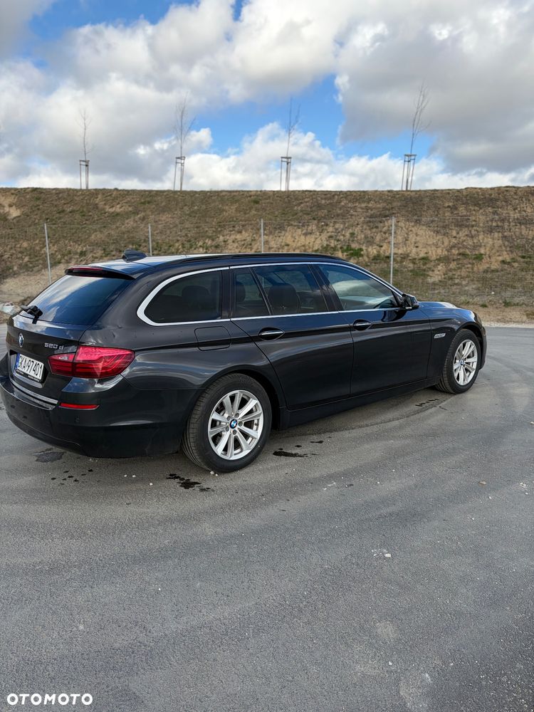 BMW Seria 5 520d Luxury Line - 6