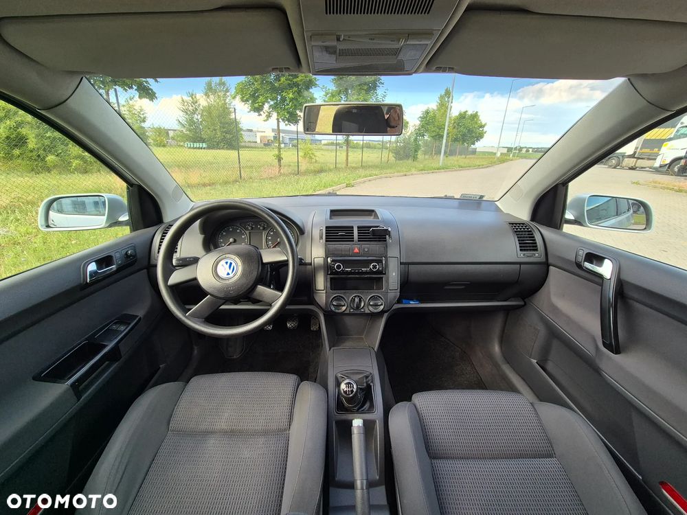 Volkswagen Polo 1.4 16V Comfortline - 5