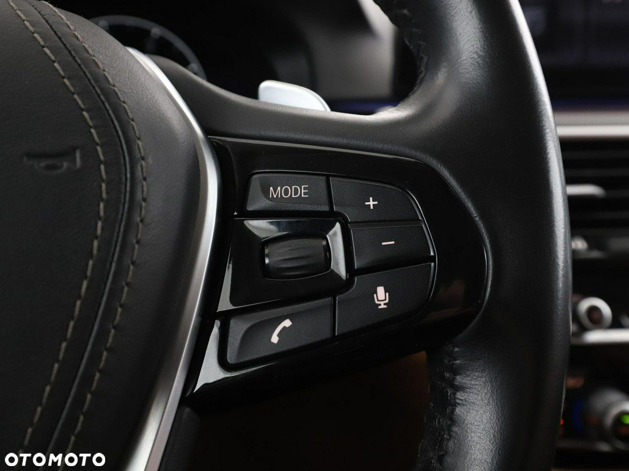 BMW Seria 5 520d - 29