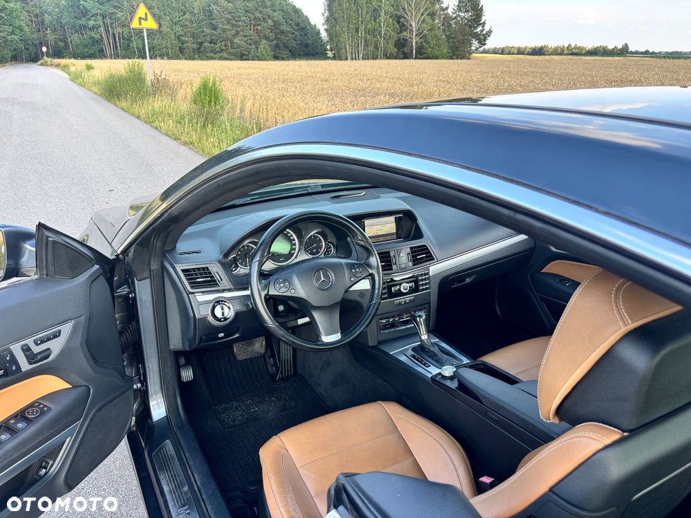 Mercedes-Benz Klasa E 350 CDI DPF BlueEFFICIENCY 7G-TRONIC Avantgarde - 30