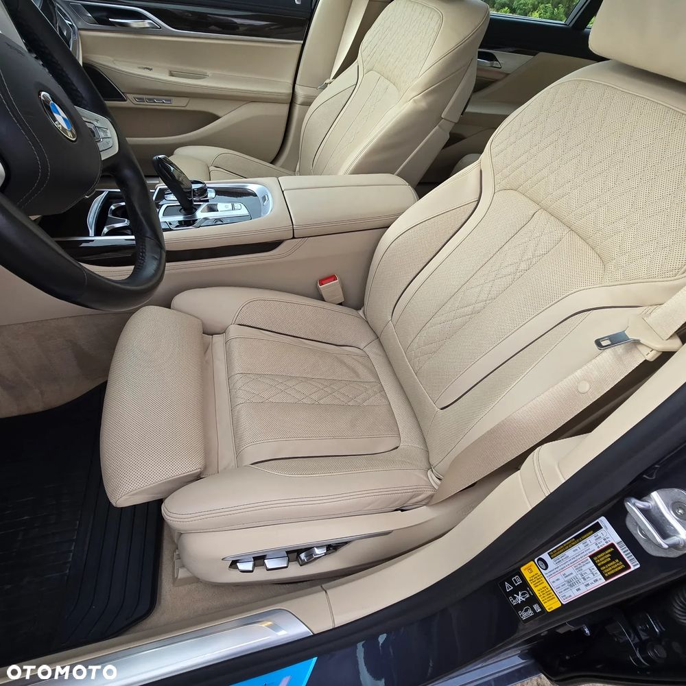 BMW Seria 7 750Li Edition Exclusive - 19