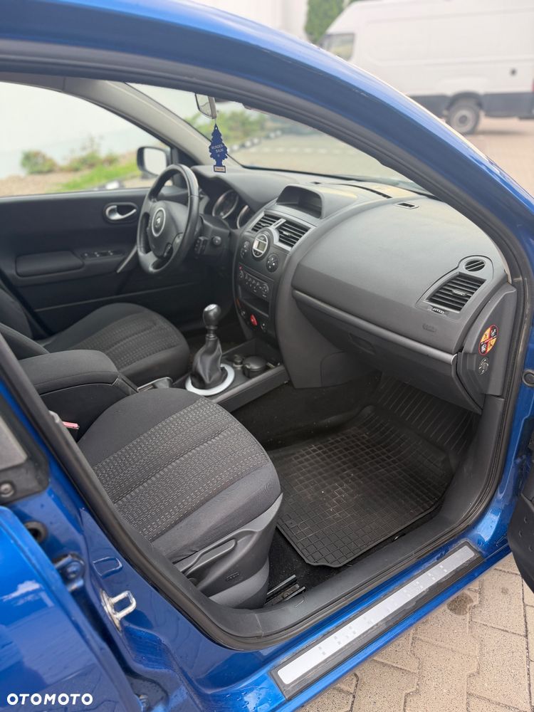 Renault Megane - 11