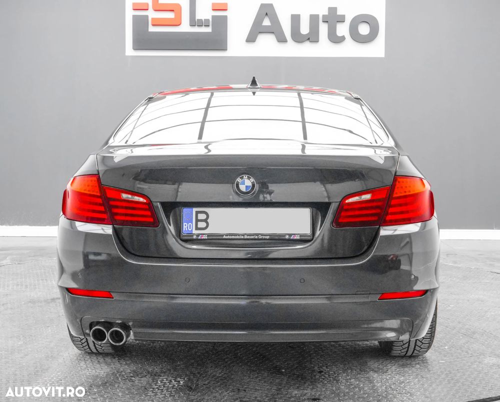 BMW Seria 5 520d xDrive - 6