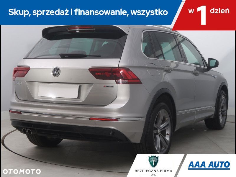 Volkswagen Tiguan - 7