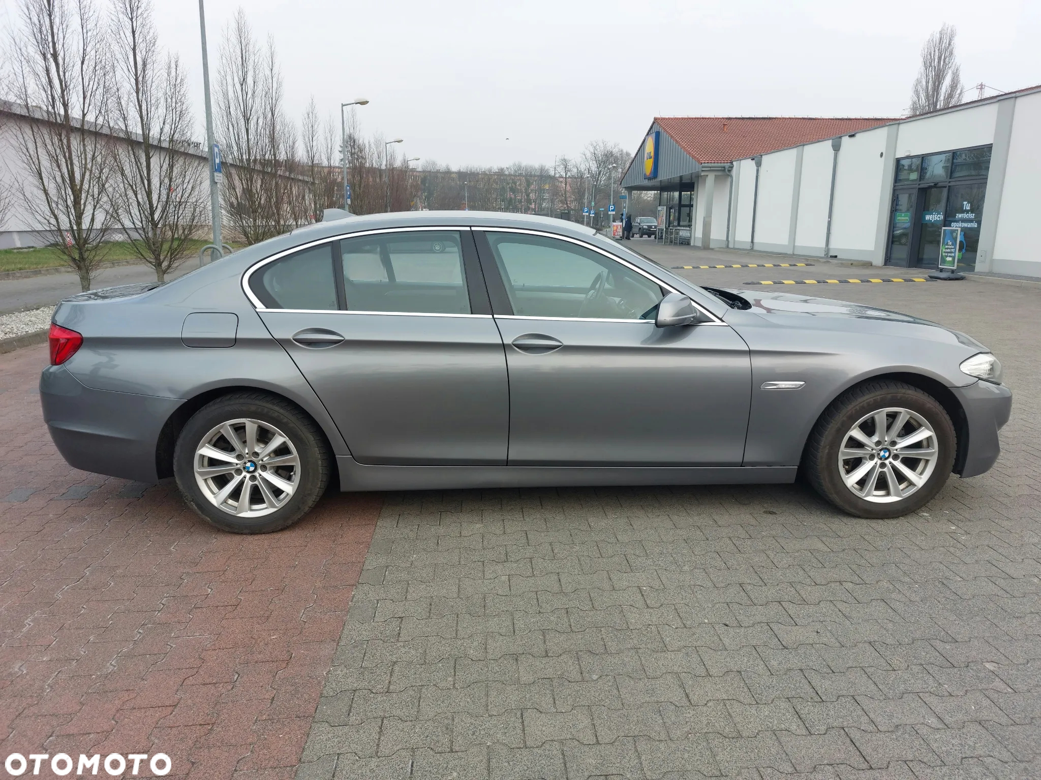BMW Seria 5 520d - 5