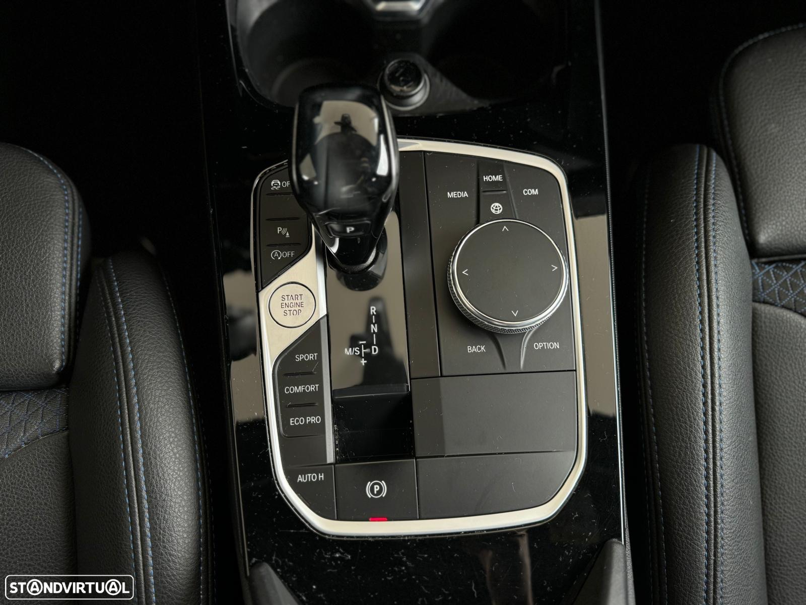 BMW 118 i Pack Desportivo M Auto - 9