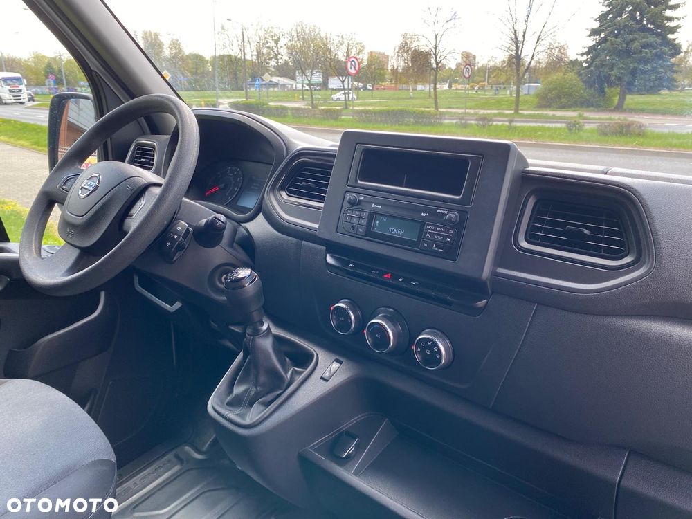 Renault MASTER 2,3 DCI 135KM L2H2 ŚREDNIAK TYLKO 75.000 KM - 38