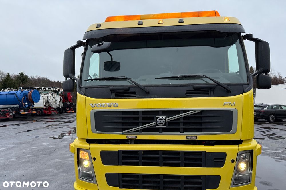 Volvo FM380 6x2 - 2