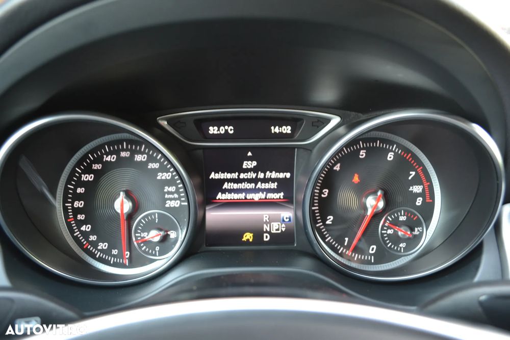 Mercedes-Benz GLA 200 7G-DCT AMG Line - 17