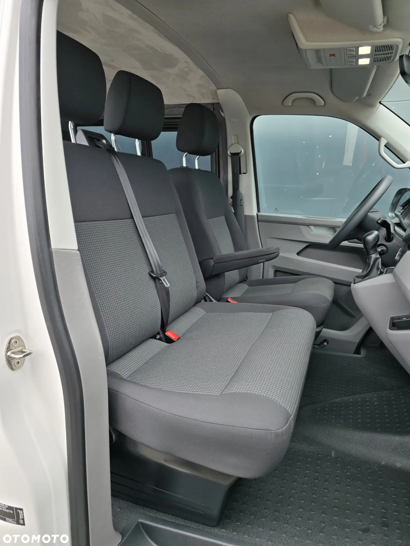 Volkswagen Transporter Kombi T6.1 TDI L2H1 DSG - 22