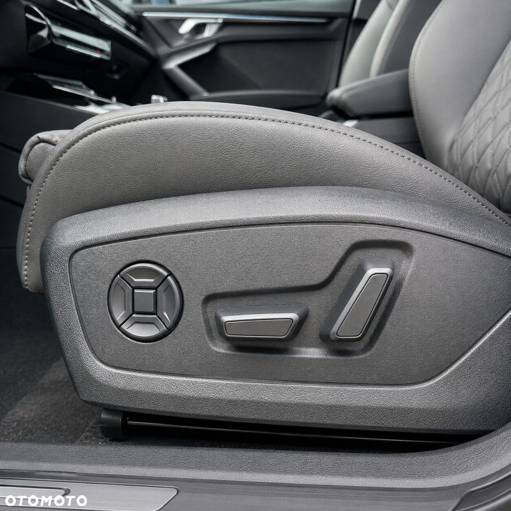 Audi RS3 Sportback - 11