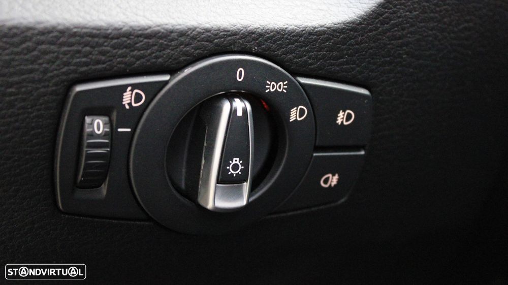 BMW X1 sDrive18d Sport Line - 21